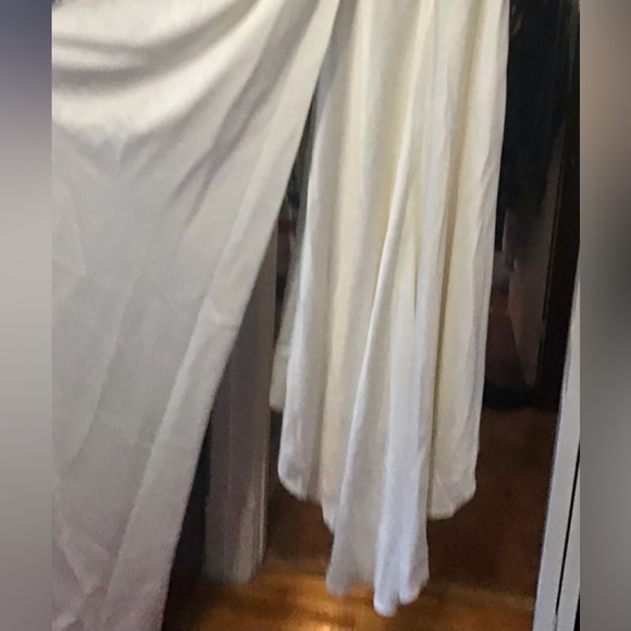 David’s Bridal Wedding Dress - Picture 8 of 15